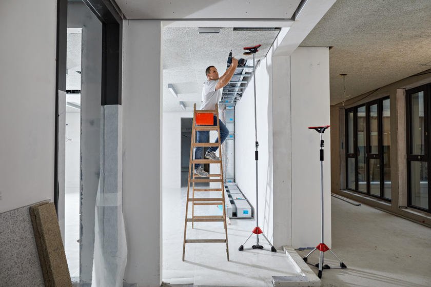 GOLVSTATIV FÖR SKIV-& MATERIALSTÖTTA