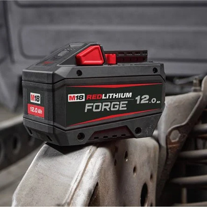 BATTERI M18 FB12